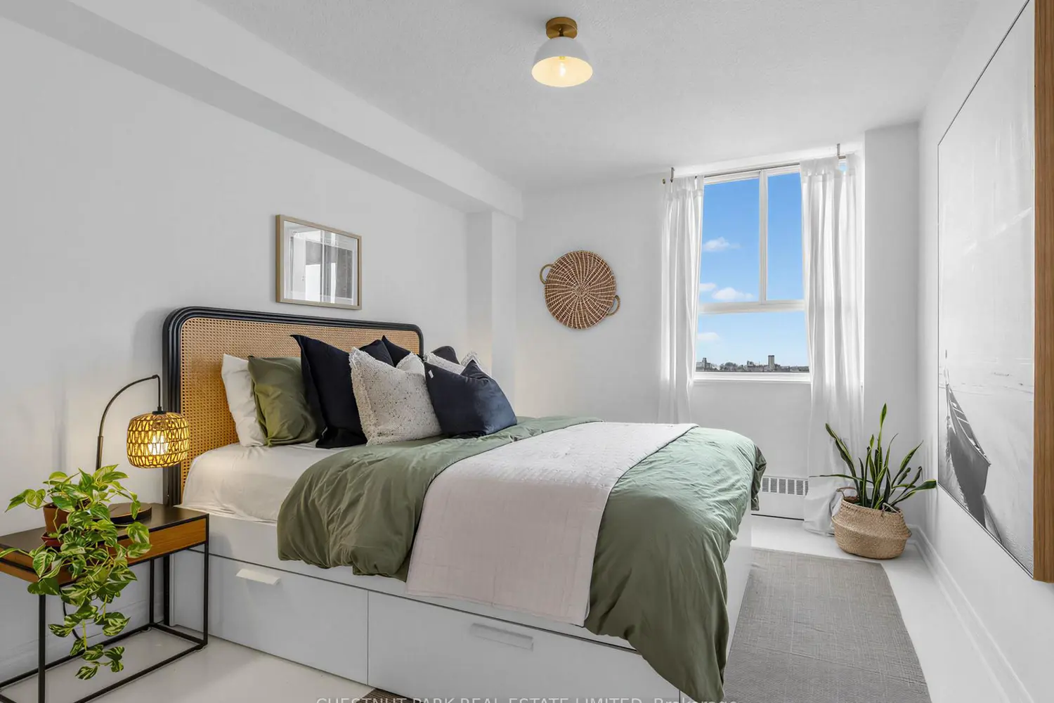 Additional image 8 of 541 Blackthorn Avenue 1210