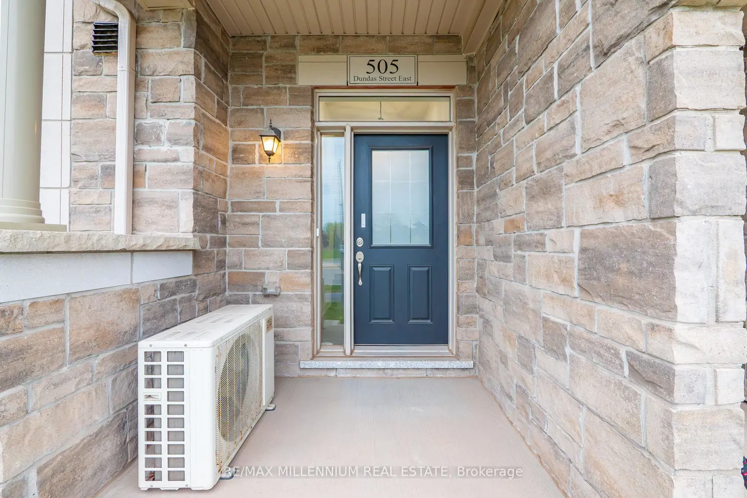 Additional image 2 of 505 Dundas Street