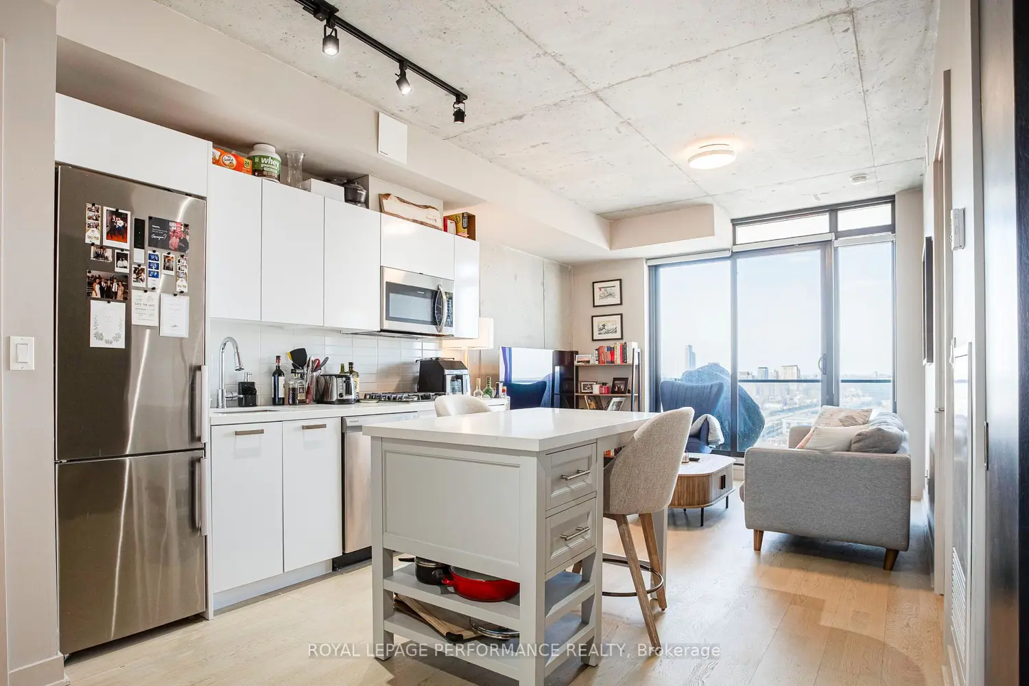 203 Catherine Street 1704