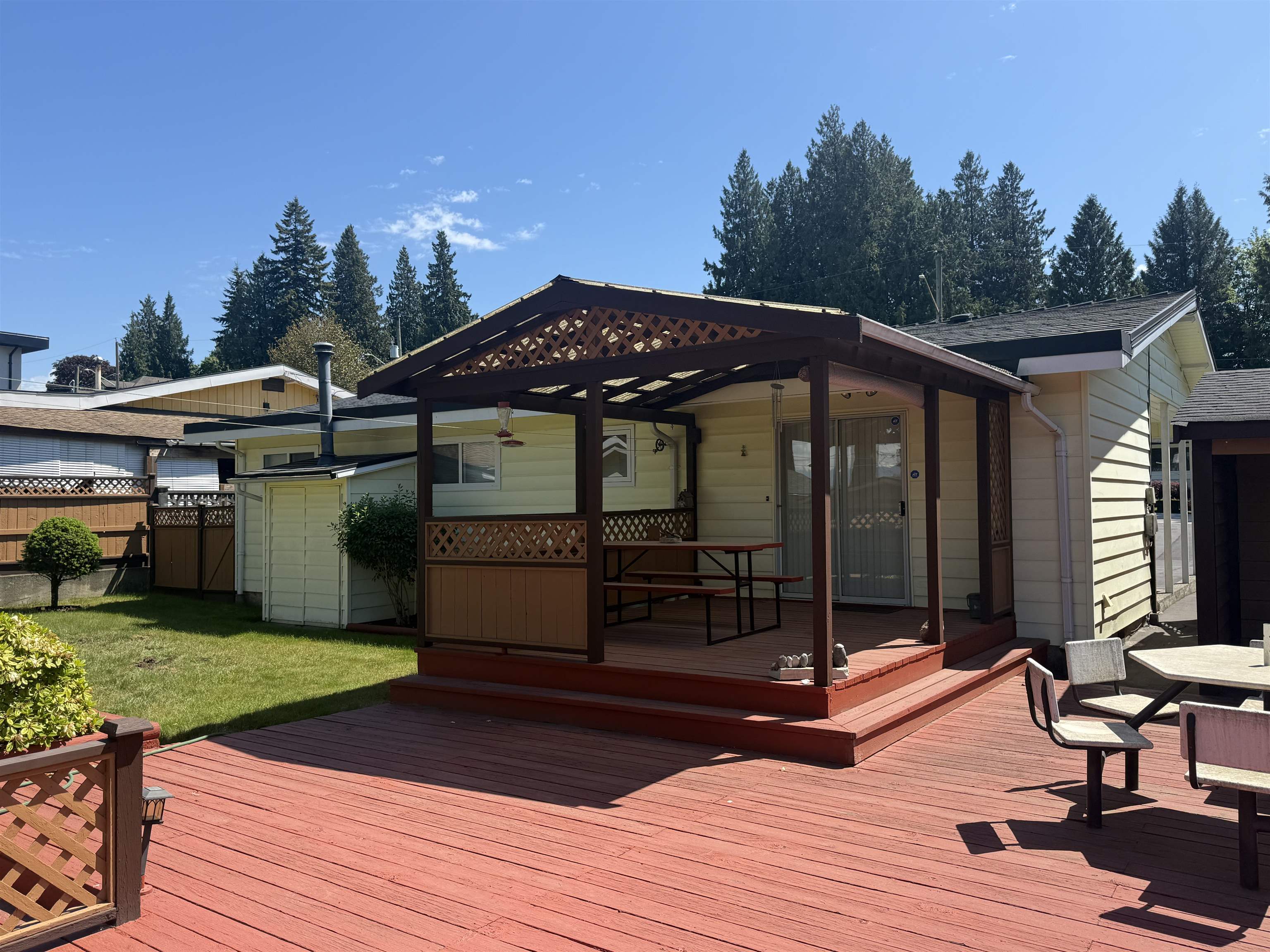 Additional image 6 of 11525 96a Avenue, Surrey, BC, V3V 1Z9