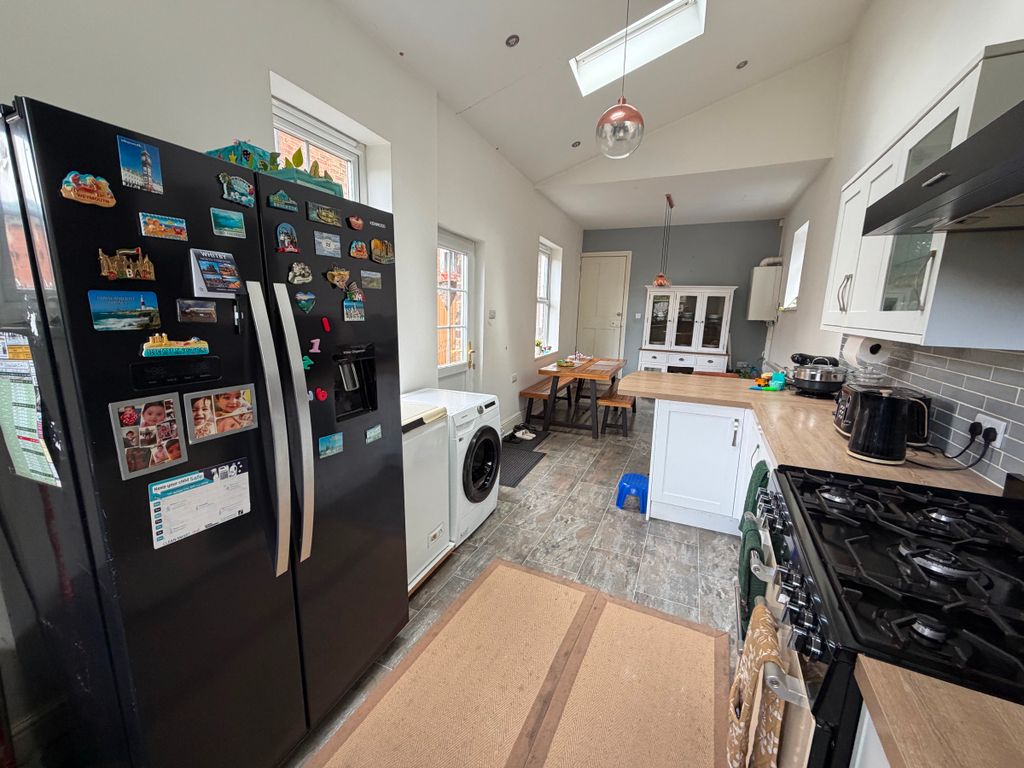 Additional image 10 of 5 bed semi-detached house to rentRosehill Street, Derby DE23