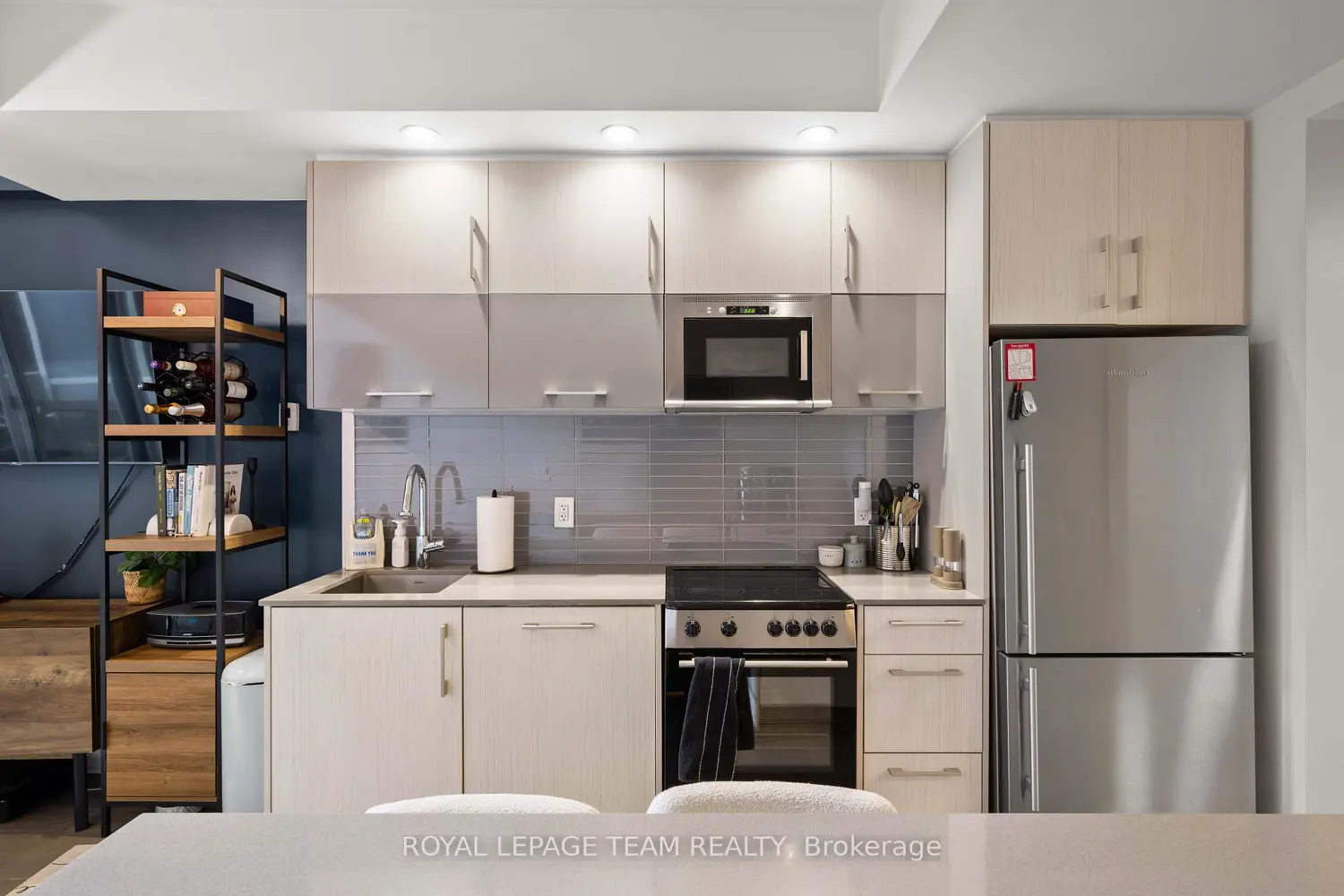 Additional image 14 of 255 Bay Street 409