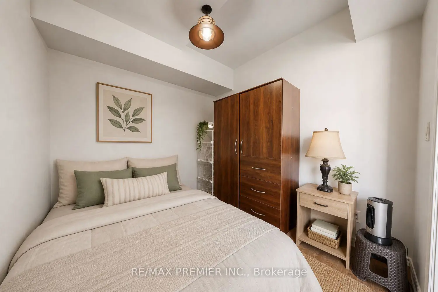 Additional image 5 of 3033 Finch Avenue 2046