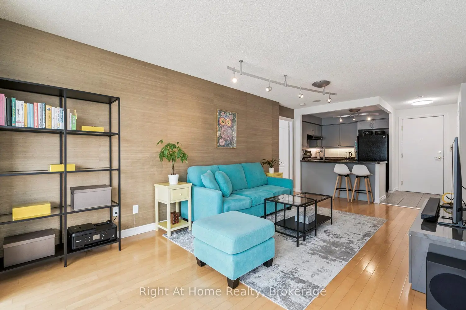 Additional image 4 of 2111 Lake Shore Boulevard 605