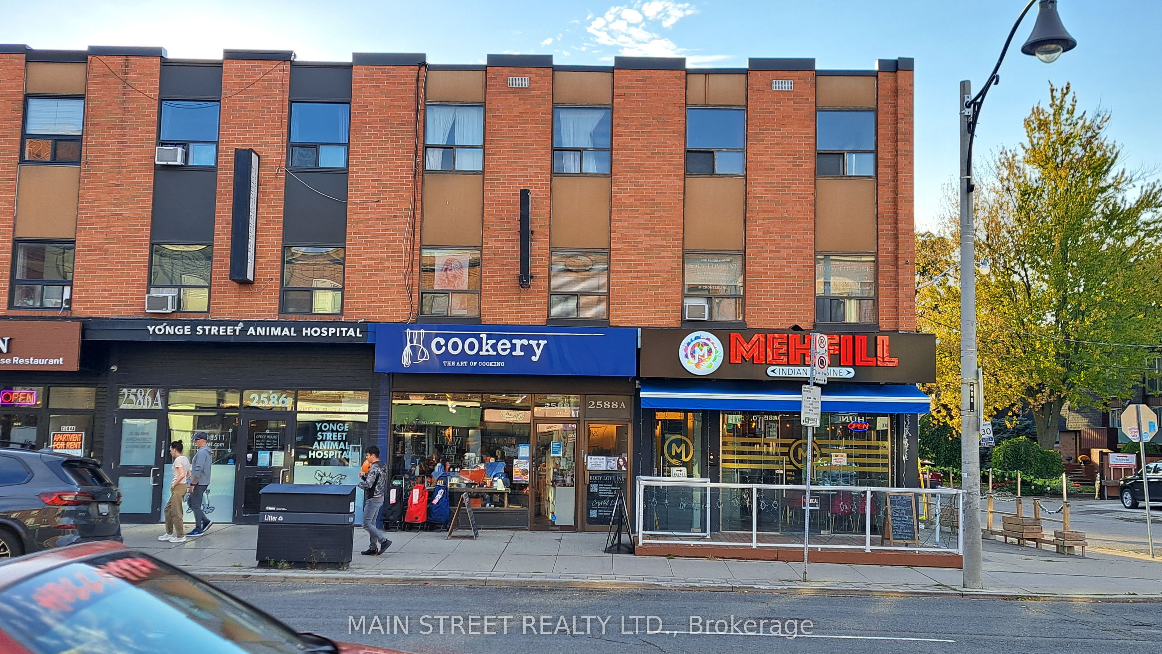 2588 & 2590 Yonge Street, Toronto, ON, M4P 2J3