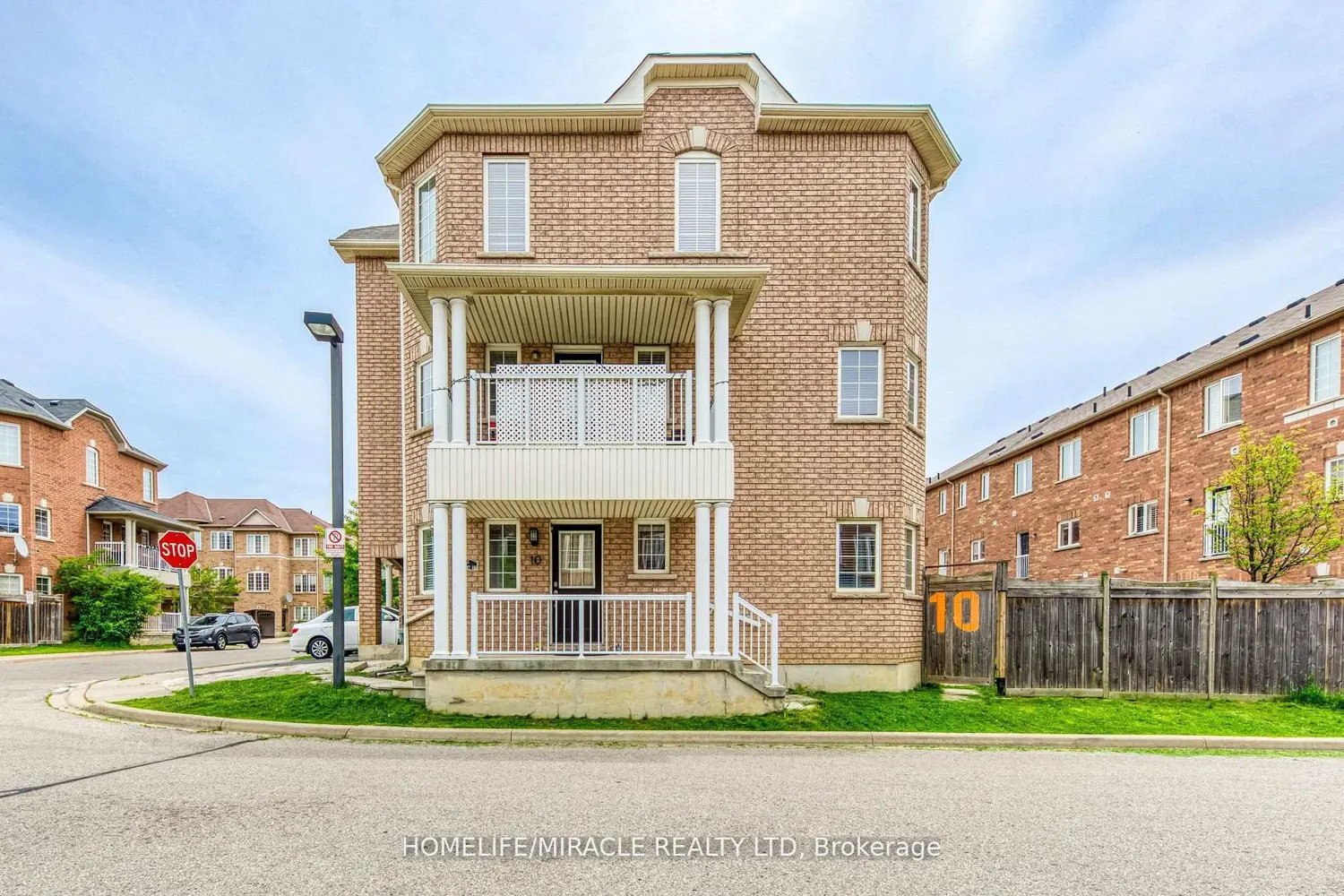 10 Gatlin Street
