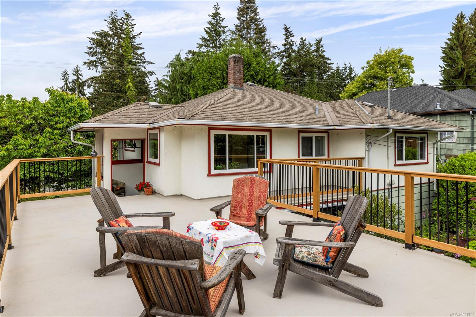 Additional image 4 of 126 Howard Avenue, Nanaimo, BC, V9R 3R1