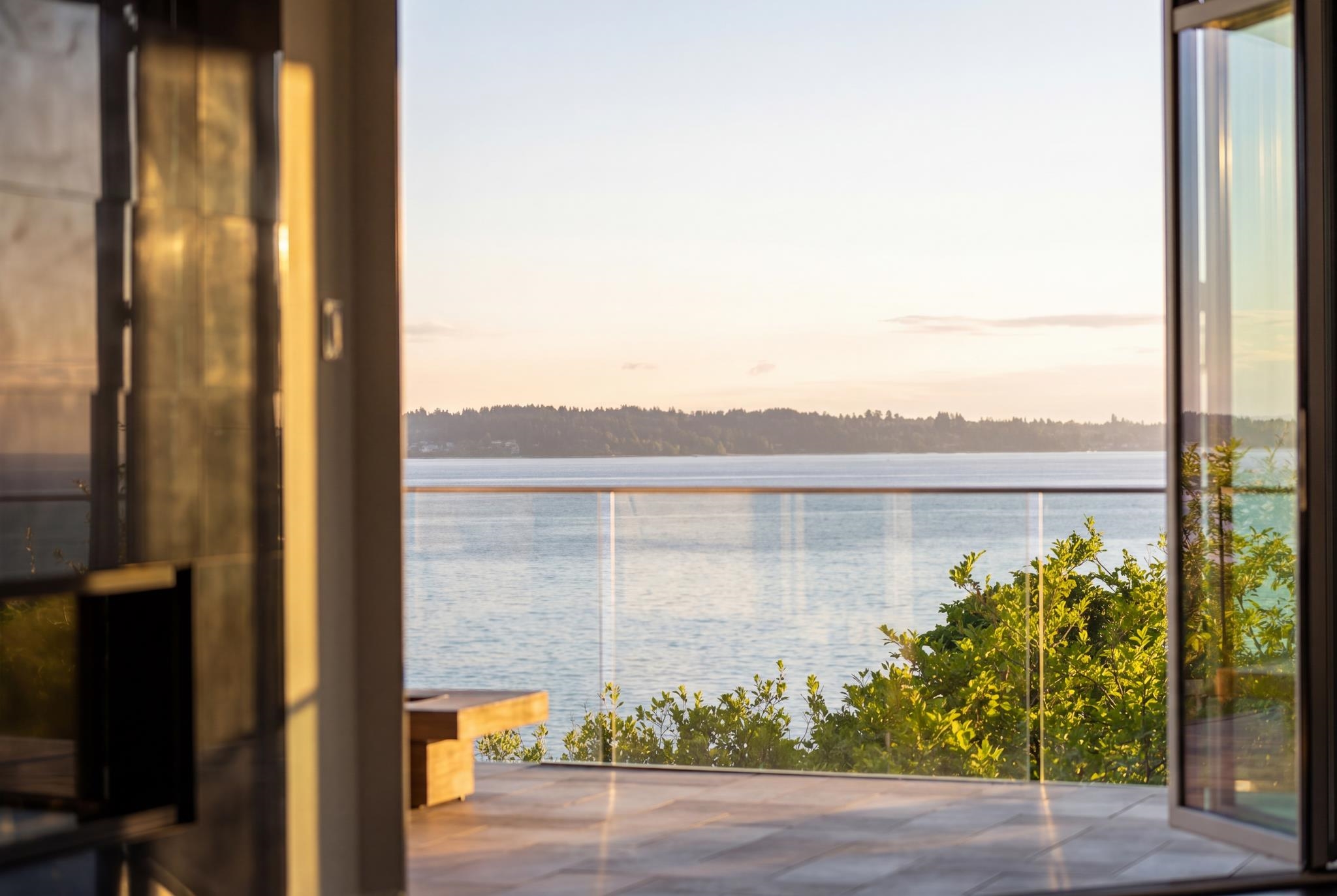 Additional image 6 of 14220 Marine Drive, White Rock, BC, V4B 1A8