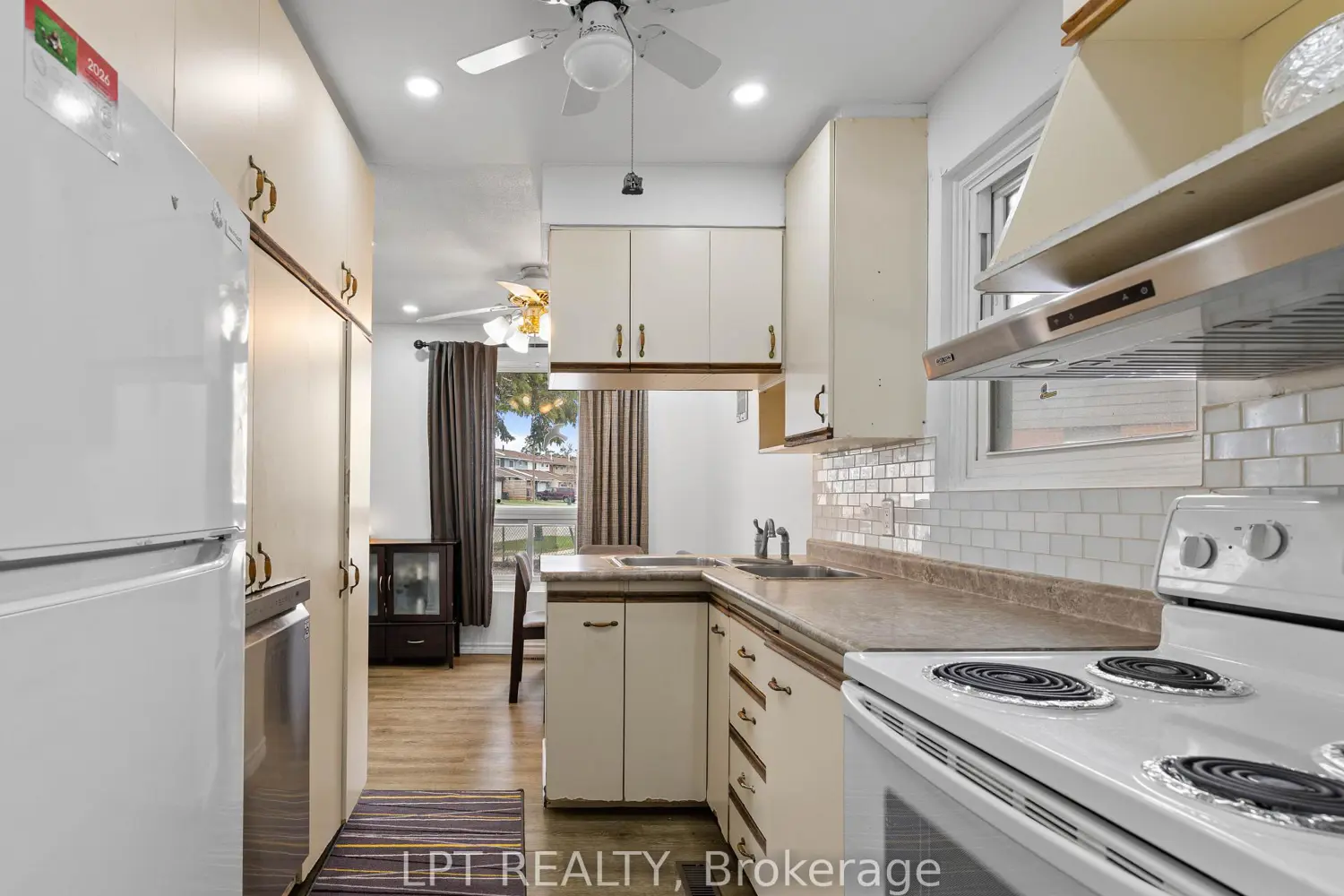 Additional image 7 of 55H Chaucer Crescent