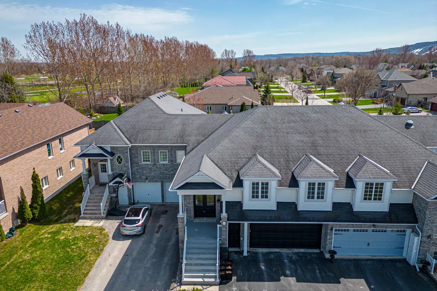 6 Thomas Drive photo 3