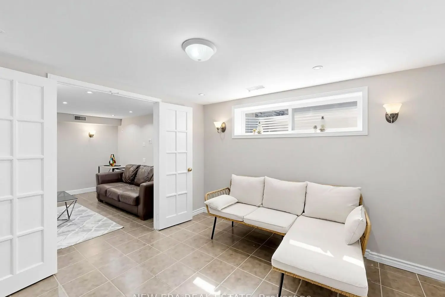 Additional image 13 of 4246 Bloor Street