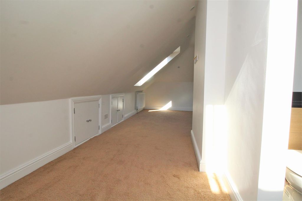 Additional image 11 of 5 bed detached house to rentWhite Hart Wood, Sevenoaks TN13
