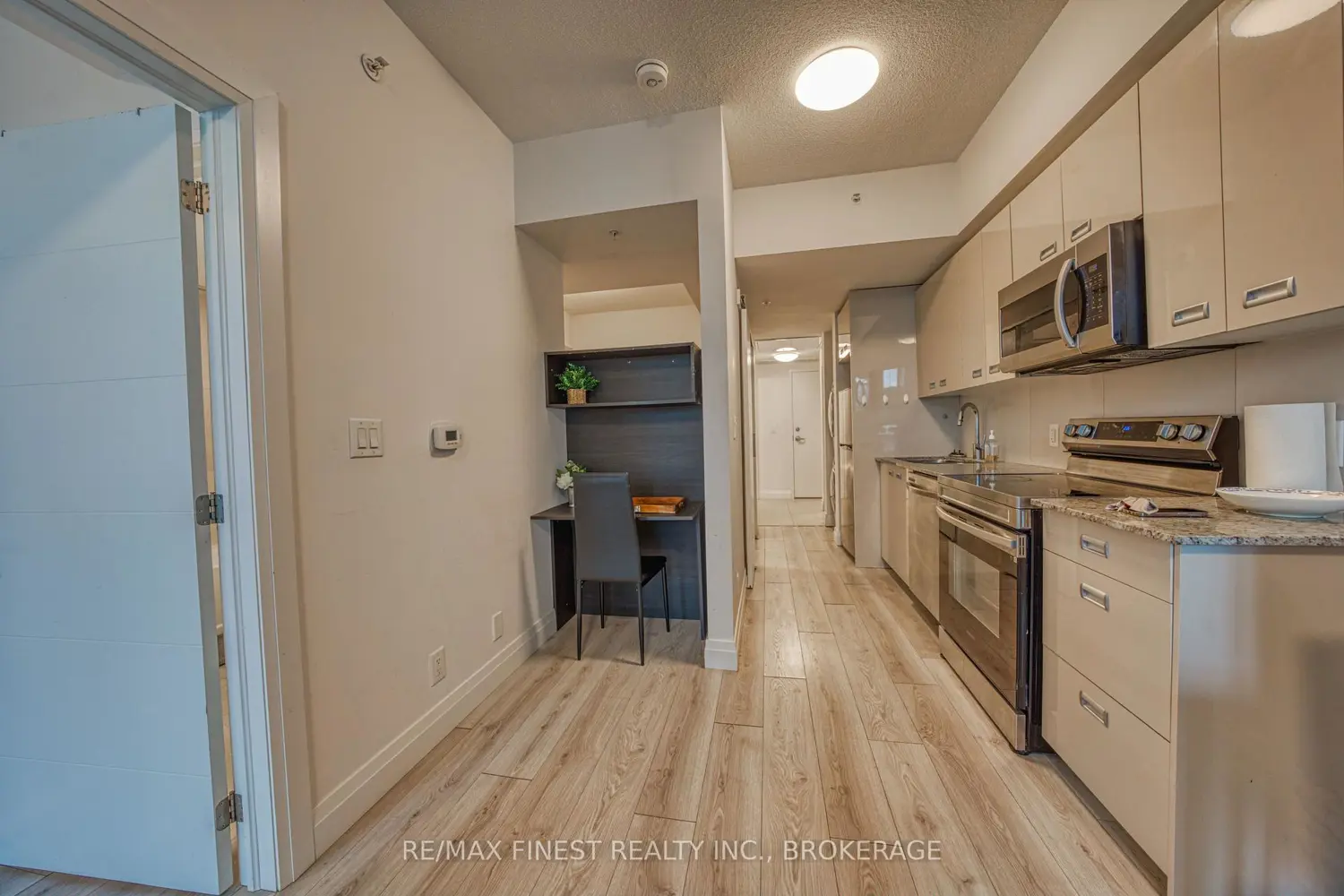 Additional image 9 of 652 Princess Street 522