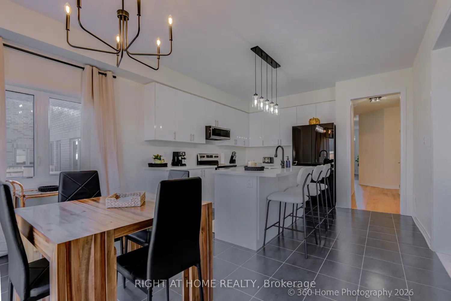 Additional image 3 of 1302 Broderick Street