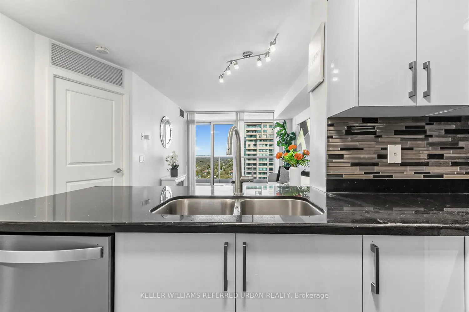 Additional image 15 of 4968 Yonge Street 3507