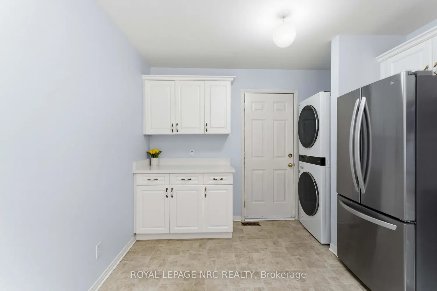 Additional image 5 of 4104 Loganberry Court 2