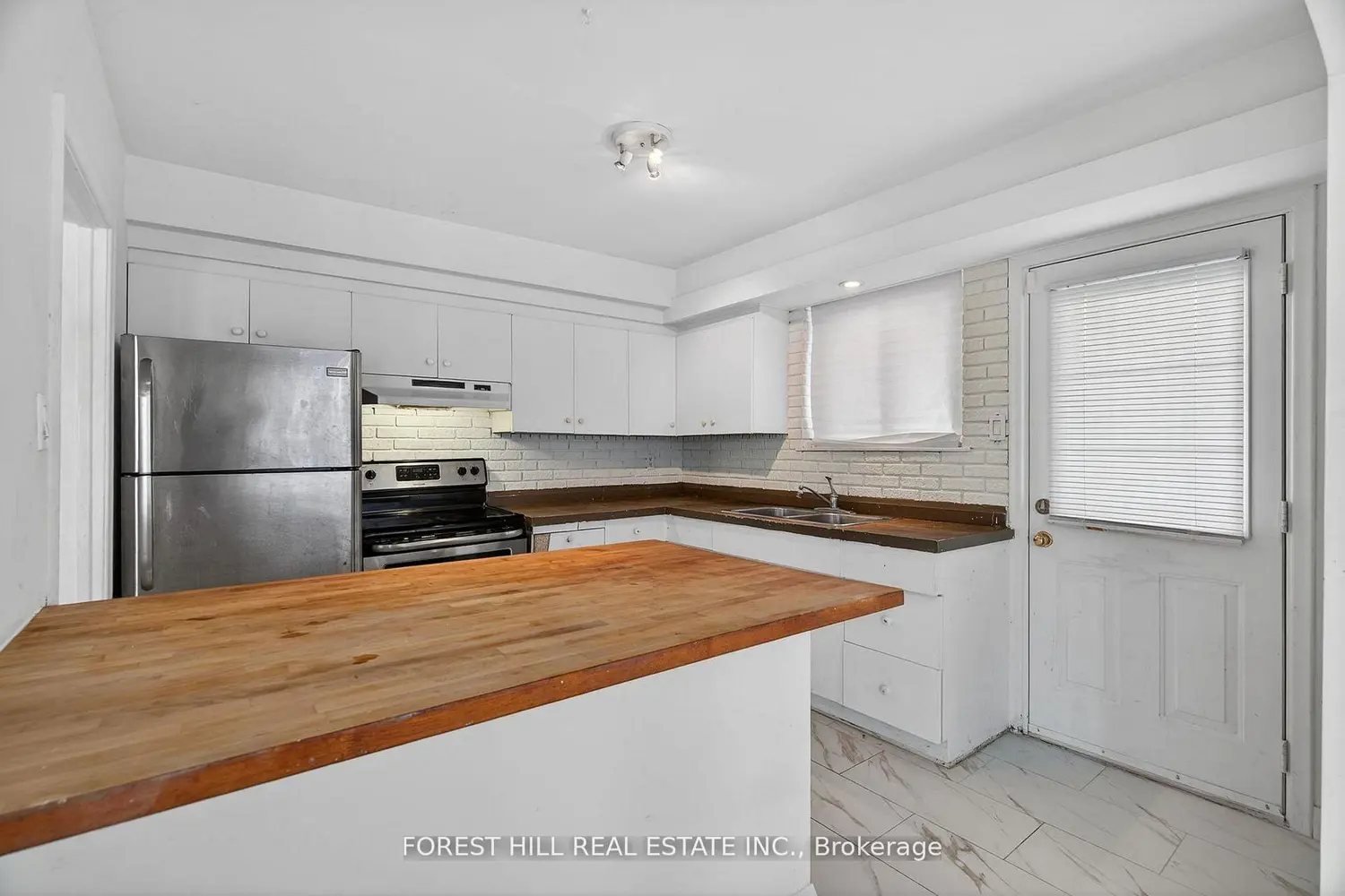 Additional image 10 of 21 Caulfield Road