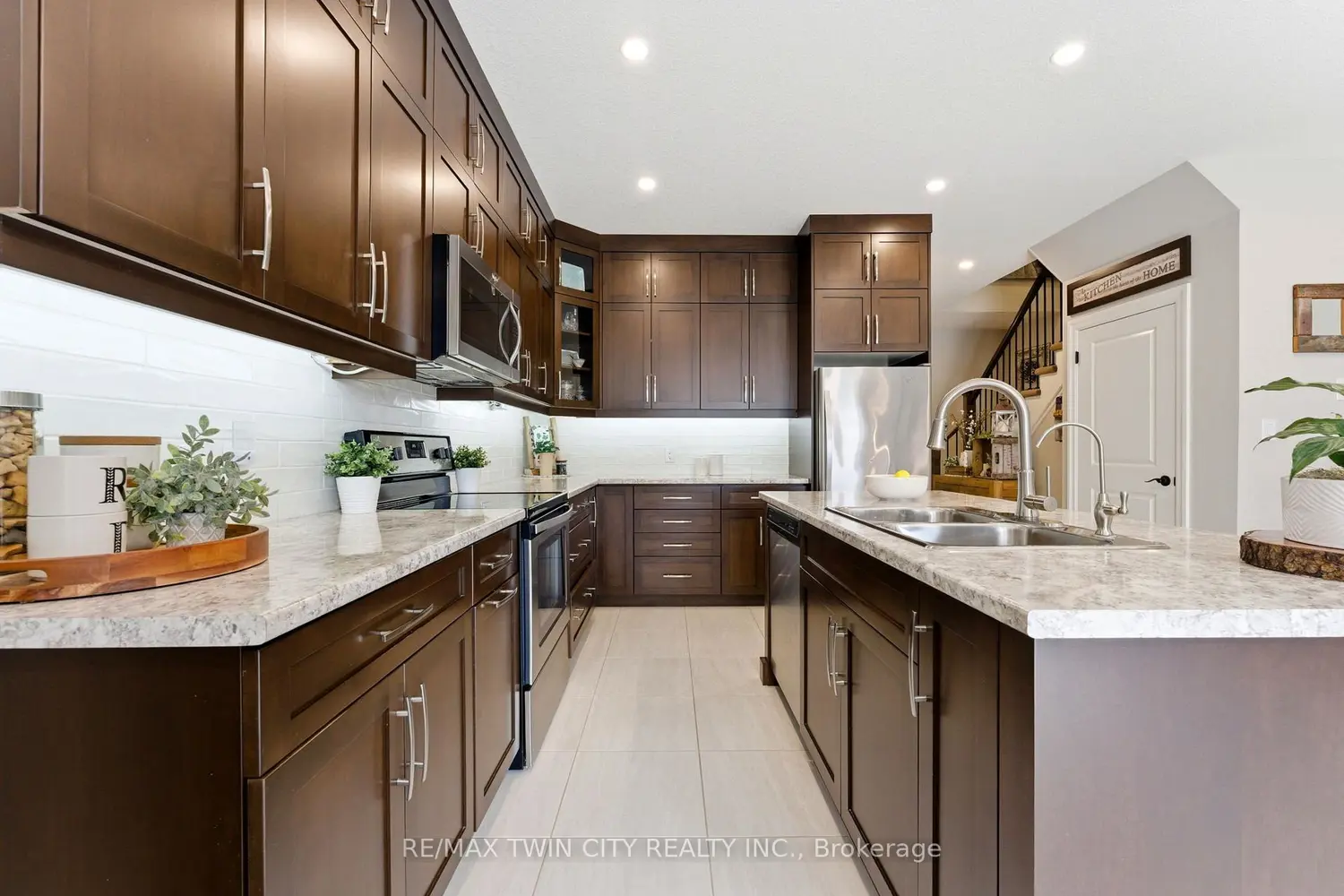Additional image 4 of 50 Bute Street 10