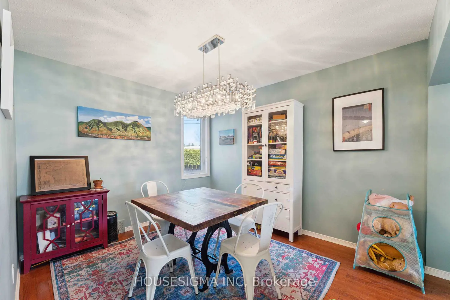 1278 Gregory Court photo 4