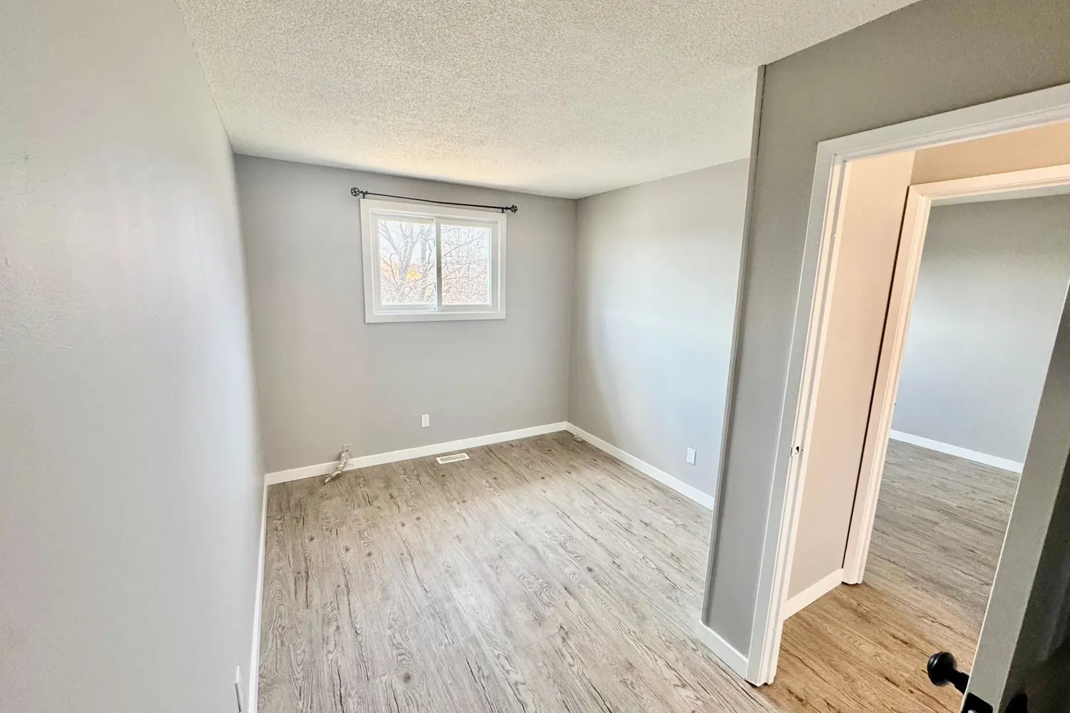 Additional image 11 of 356 Owens Crescent