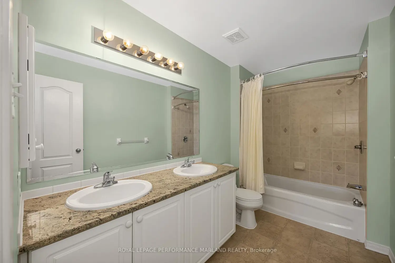 Additional image 15 of 30 Yorkwood Place