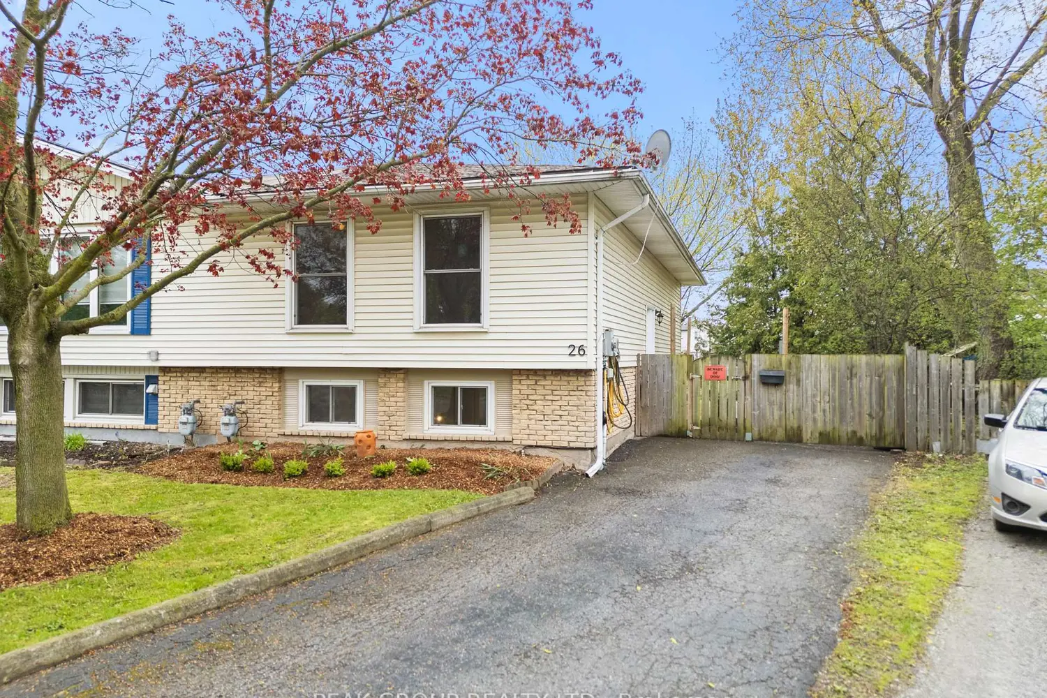 26 Tara Crescent