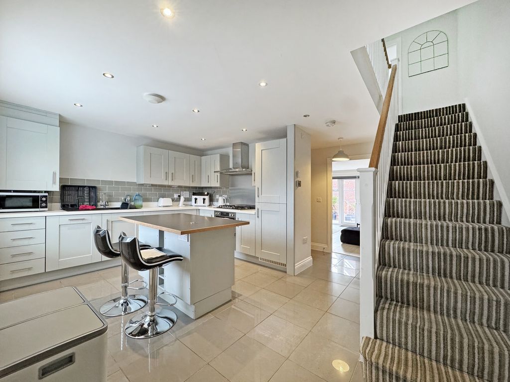 Additional image 2 of 4 bed semi-detached house to rentButtercup Avenue, Billingham, 5 TS22