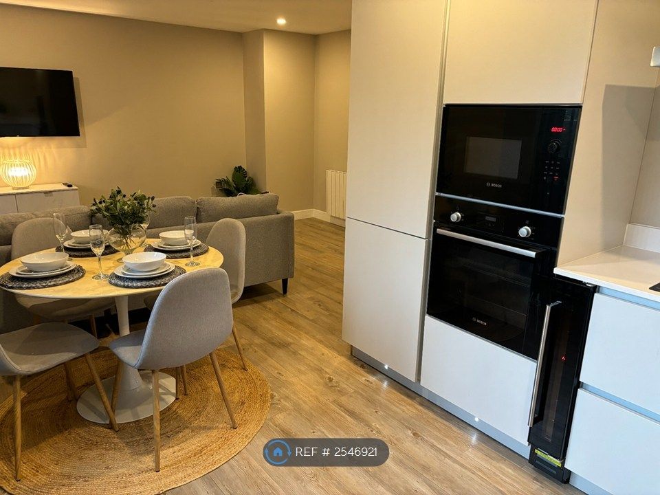 Additional image 4 of 2 bed flat to rentThe Glass House, Hull HU1