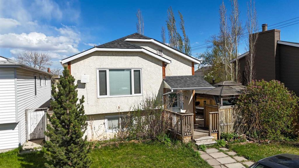 Additional image 2 of 27 Erin Grove Court SE, Calgary, AB, T2B3A8