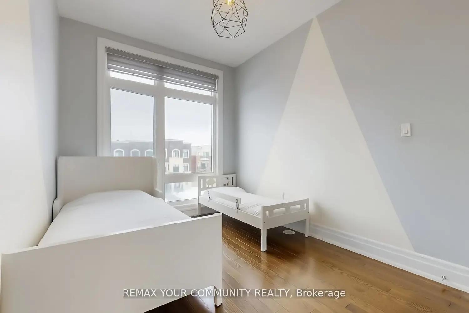 Additional image 11 of 251 Thomas Cook Avenue