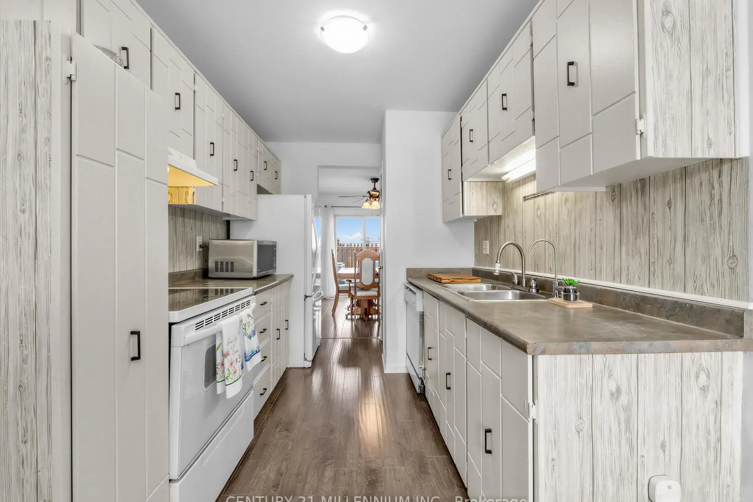 Additional image 7 of 1020 Central Park Drive 52
