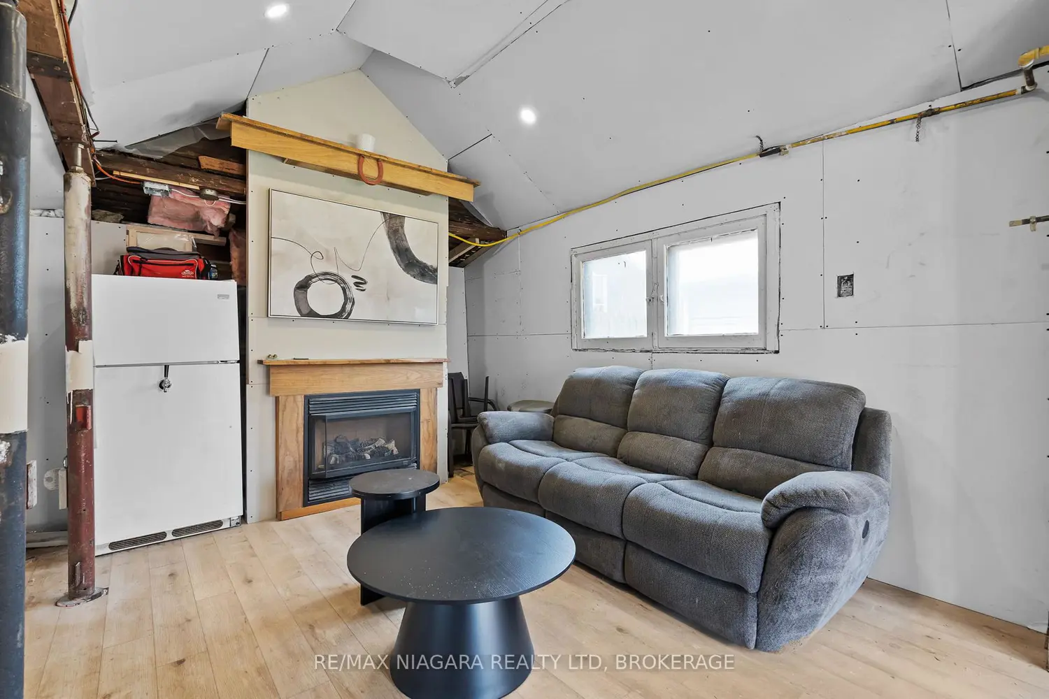Additional image 8 of 656 Steele Street