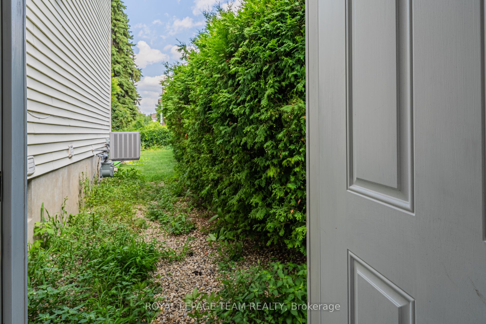 Additional image 5 of 1461 Tours Place, Ottawa, ON, K1C 3C9
