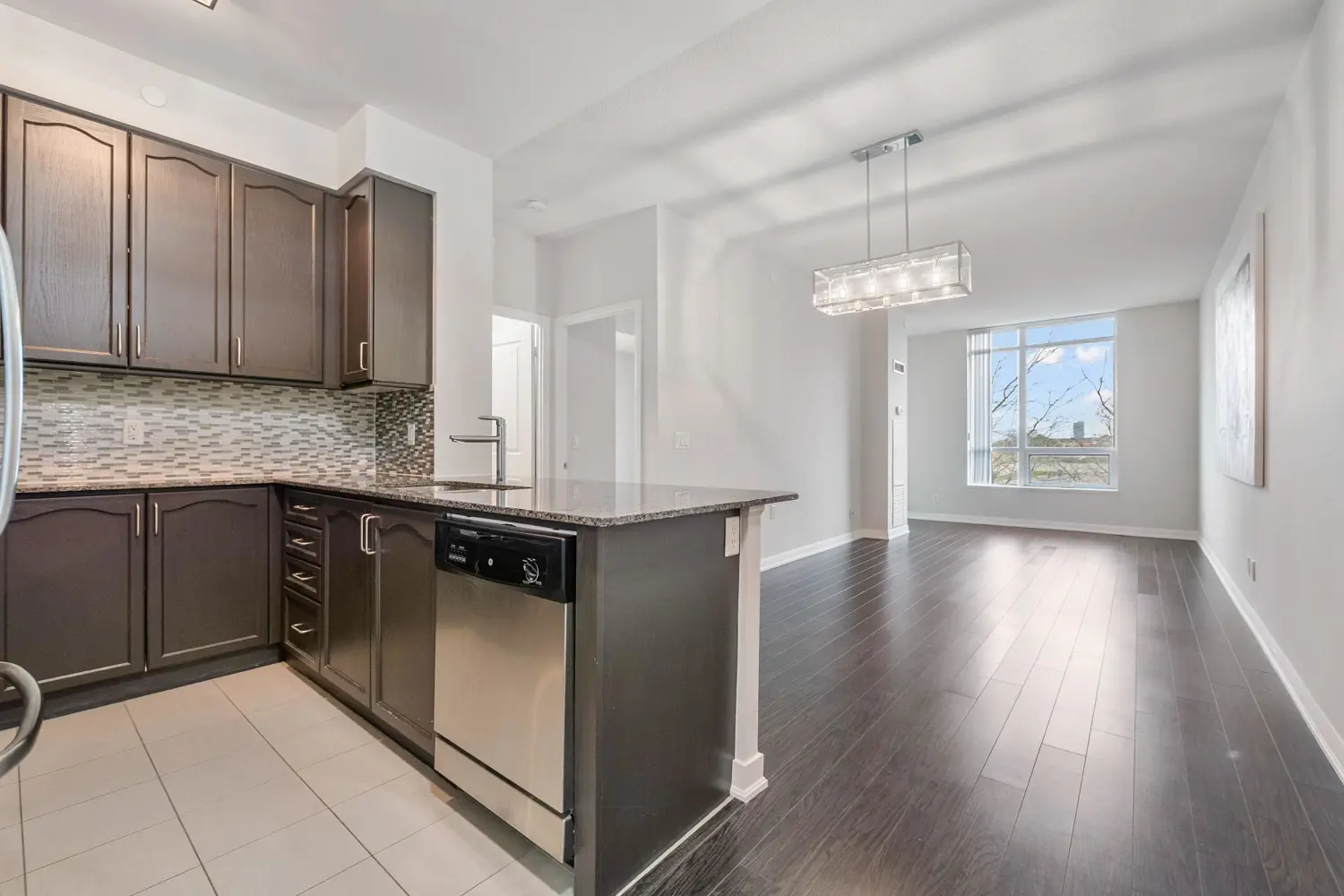 Additional image 3 of 205 Sherway Gardens Road 206