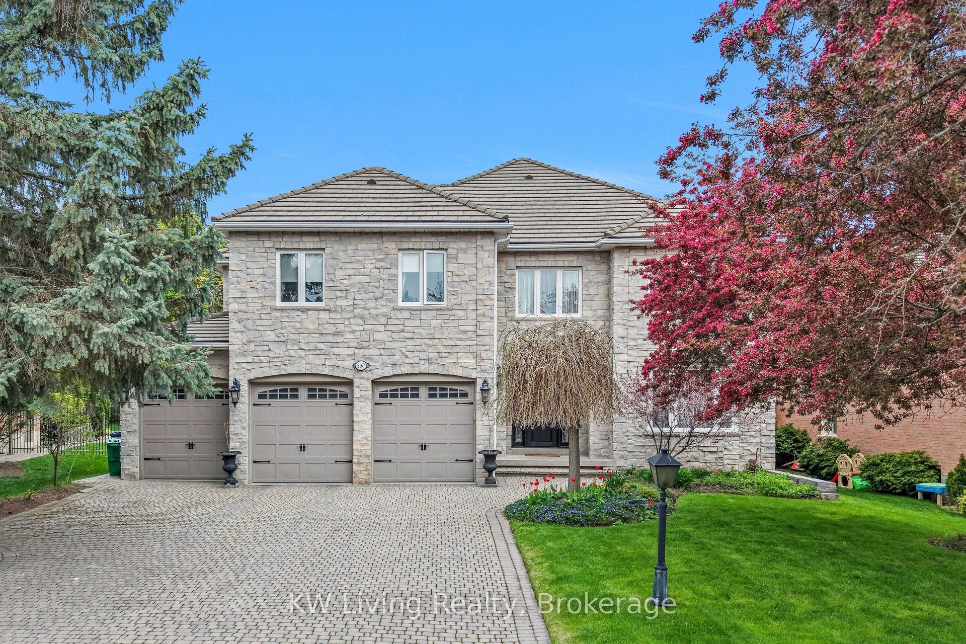 5167 Frybrook Court, Mississauga, ON, L5M 5A8