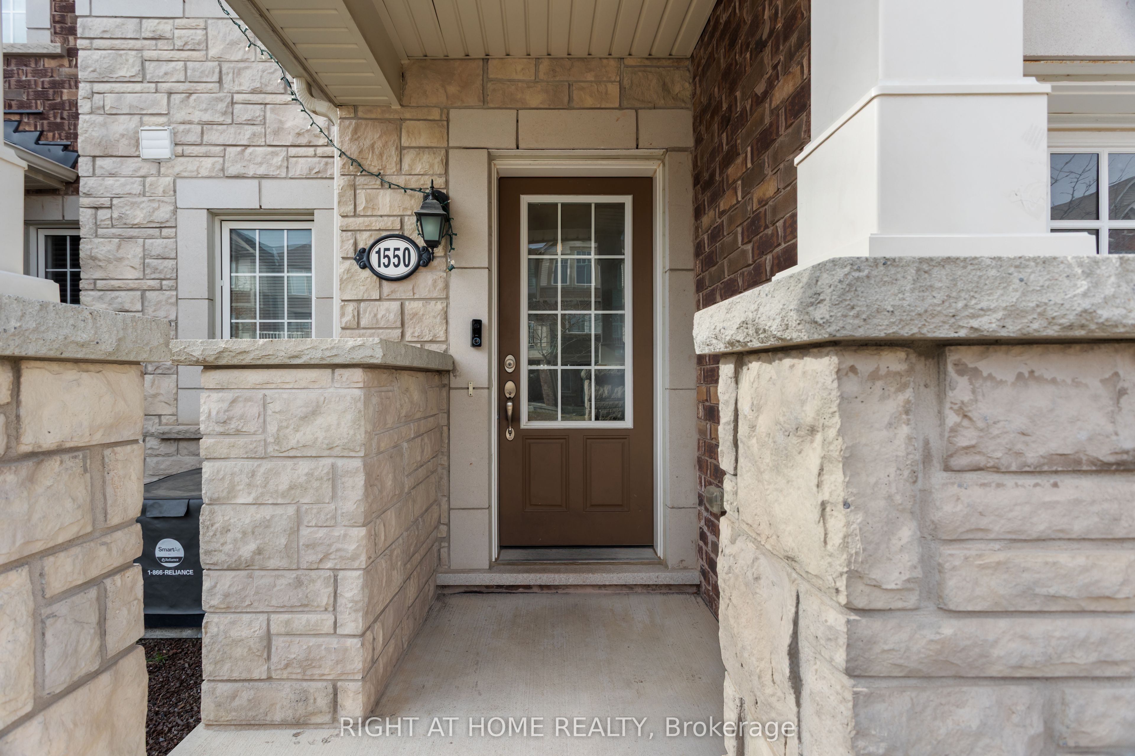 1550 Gainer Crescent, Milton, ON, L9T 8Y3 photo 3