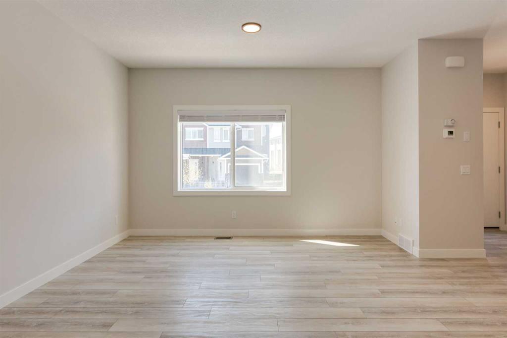 Additional image 5 of 31 Tuscany Summit Square NW, Calgary, AB, T3L 0G1