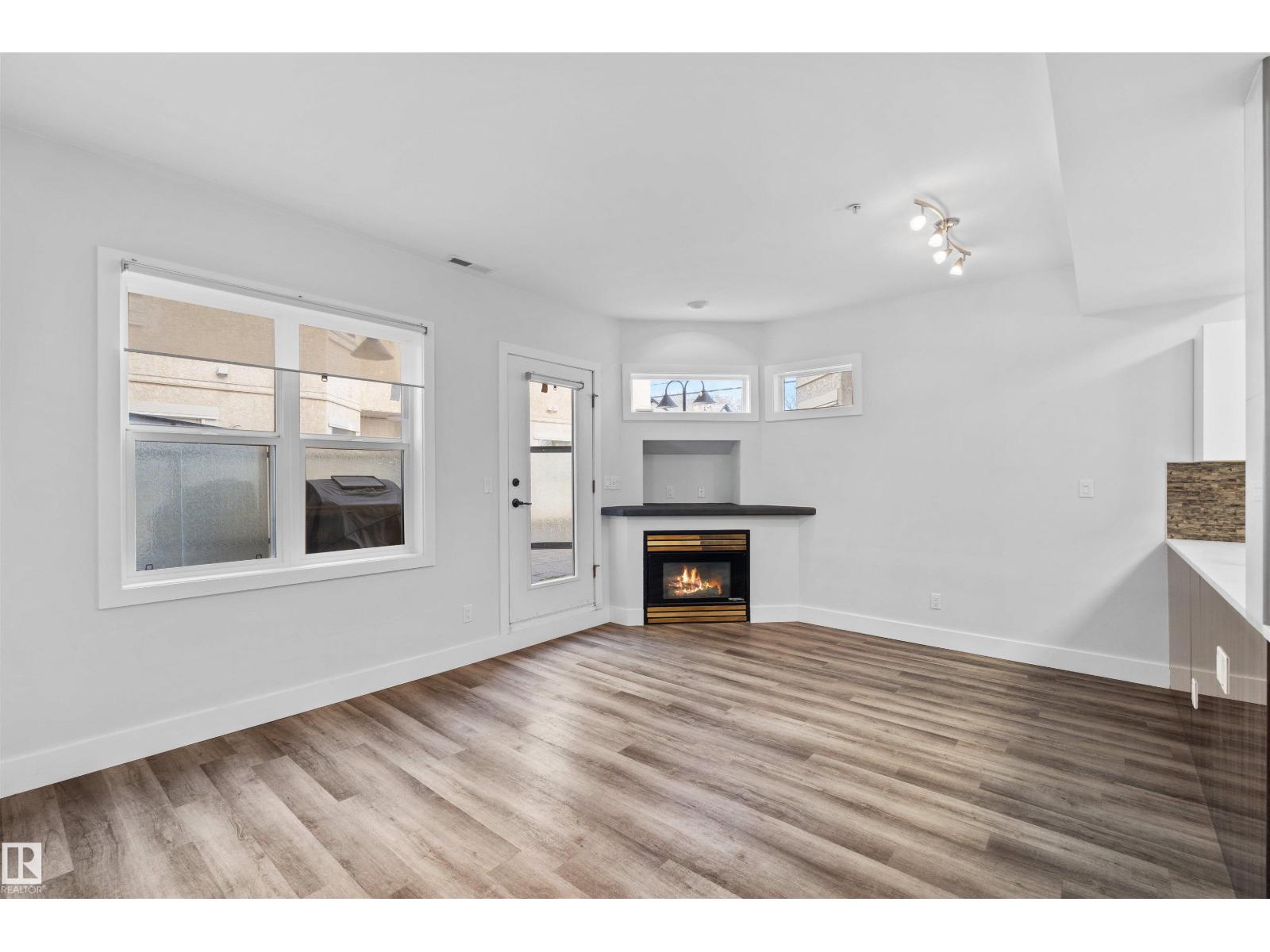 Additional image 3 of 205-10939 82 Avenue NW, Edmonton, AB, T6G0S7