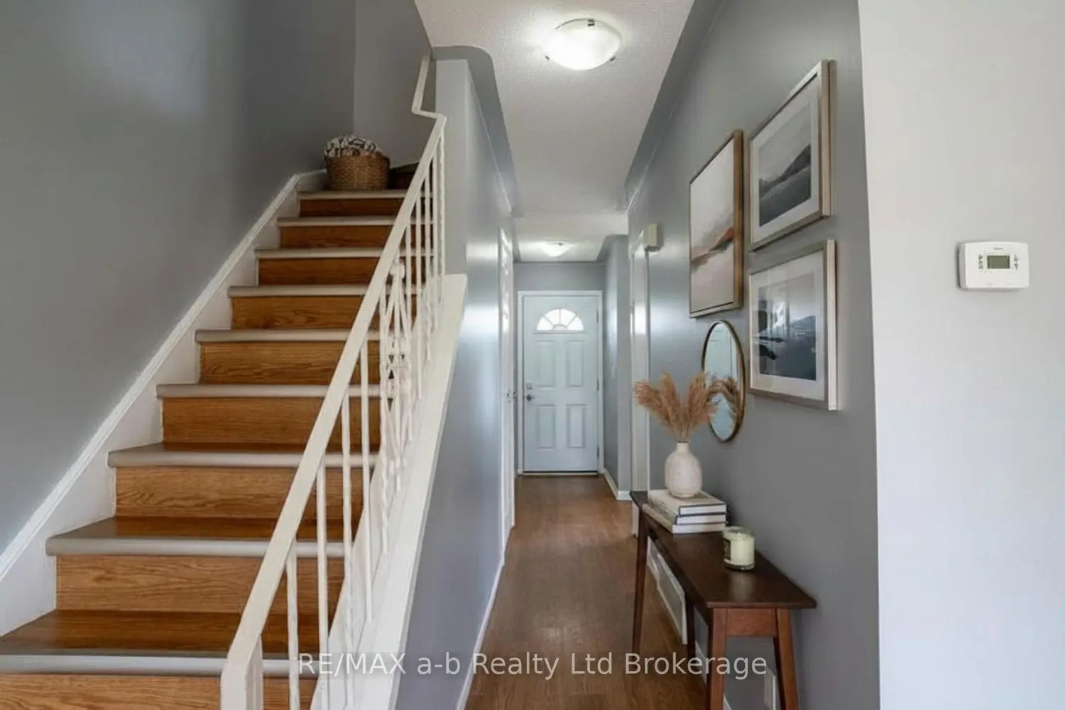 Additional image 7 of 10 Dufferin Street 27