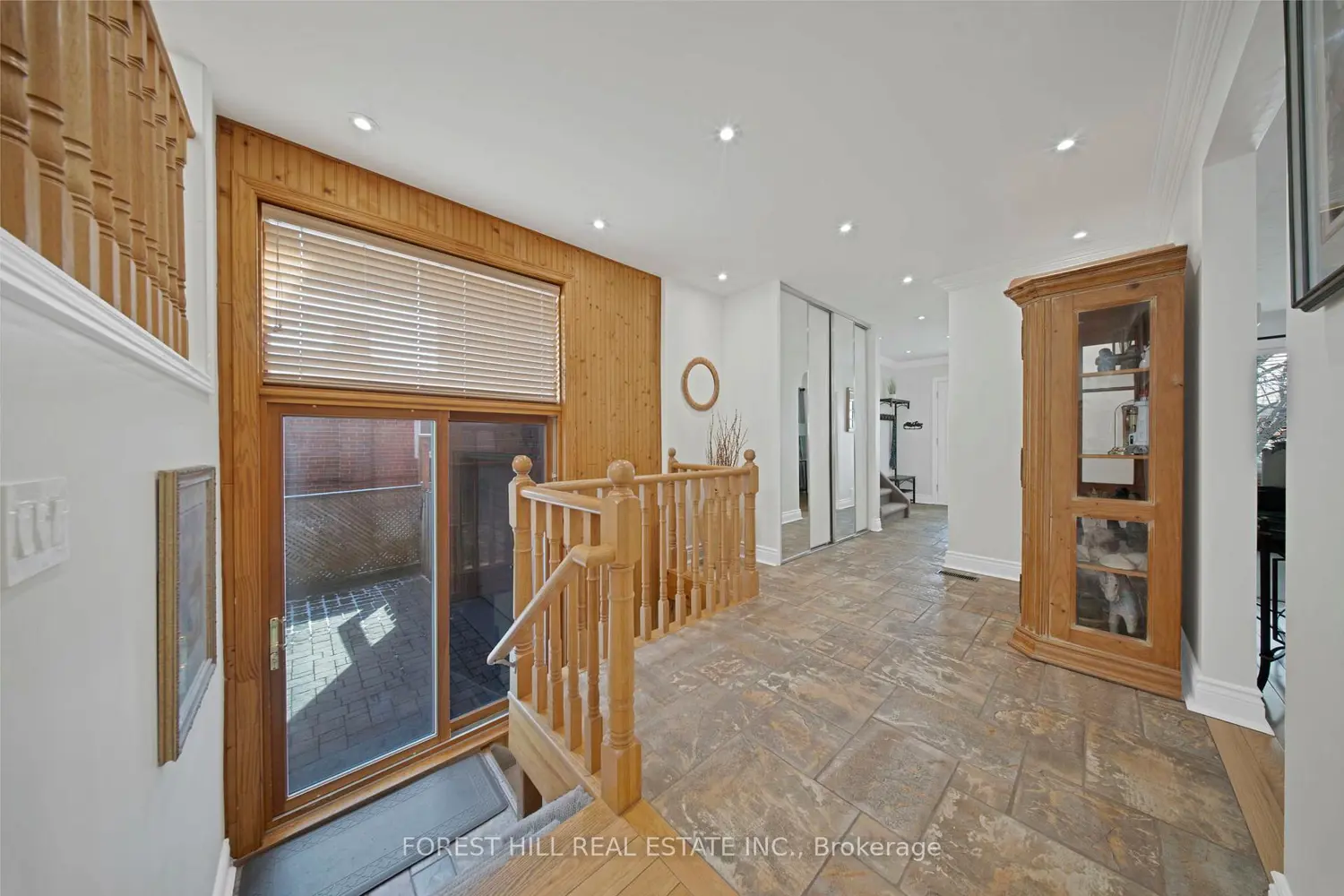 Additional image 3 of 34 Edge Park Avenue