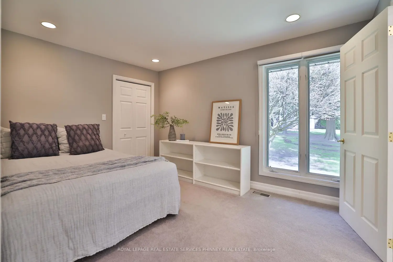 Additional image 10 of 1066 Stockwell Avenue