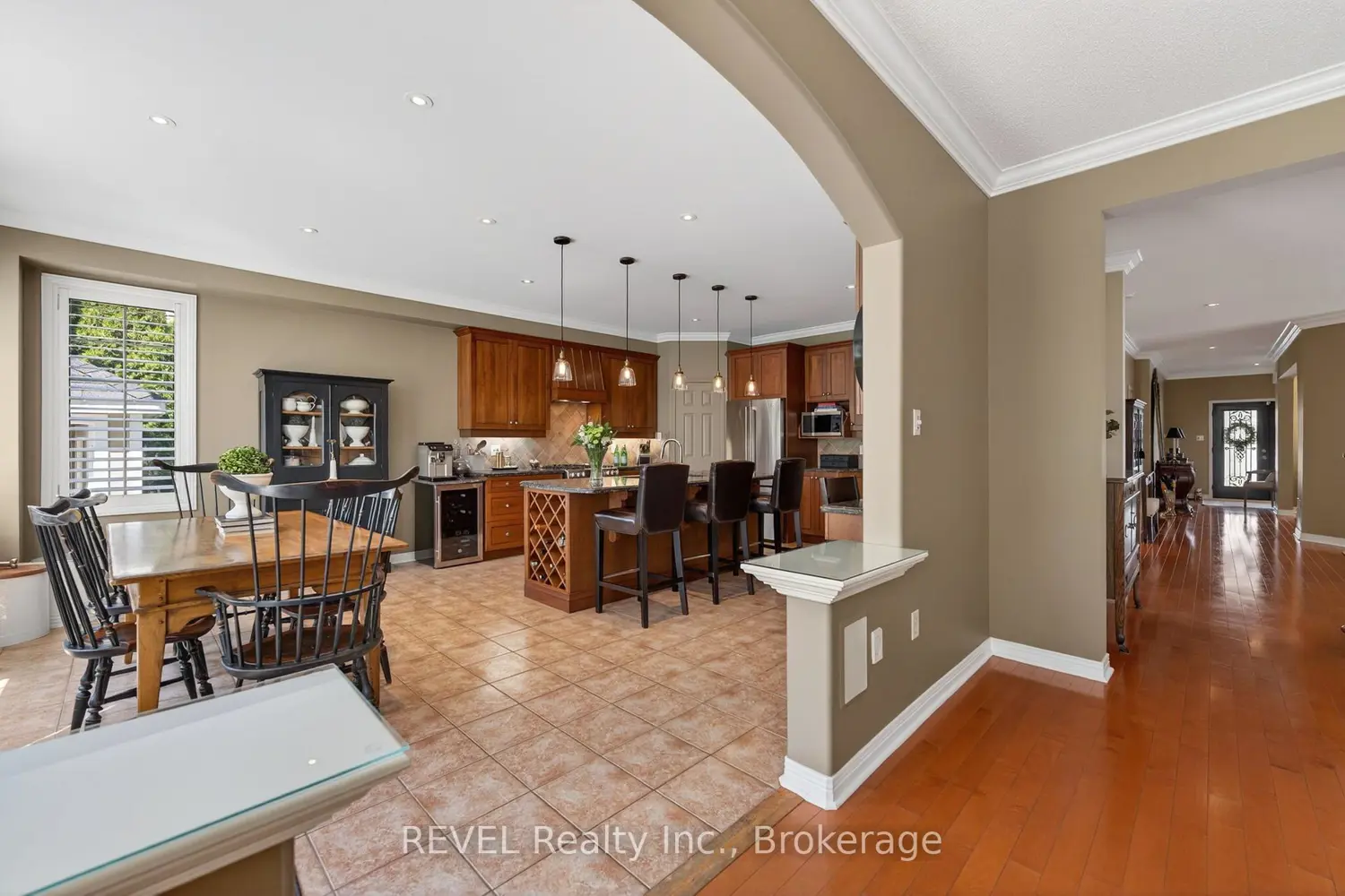 Additional image 5 of 4266 Clubview Drive