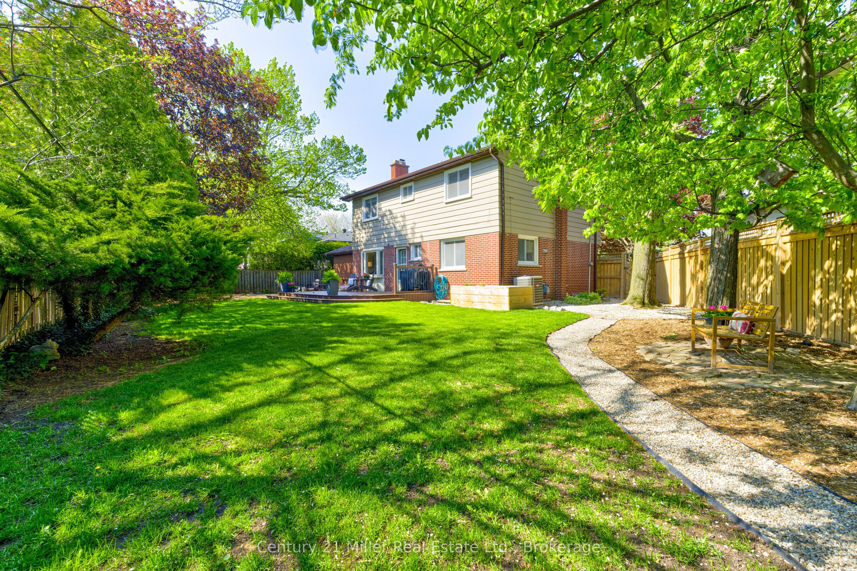 Additional image 2 of 418 Southland Crescent, Oakville, ON, L6L 3N8