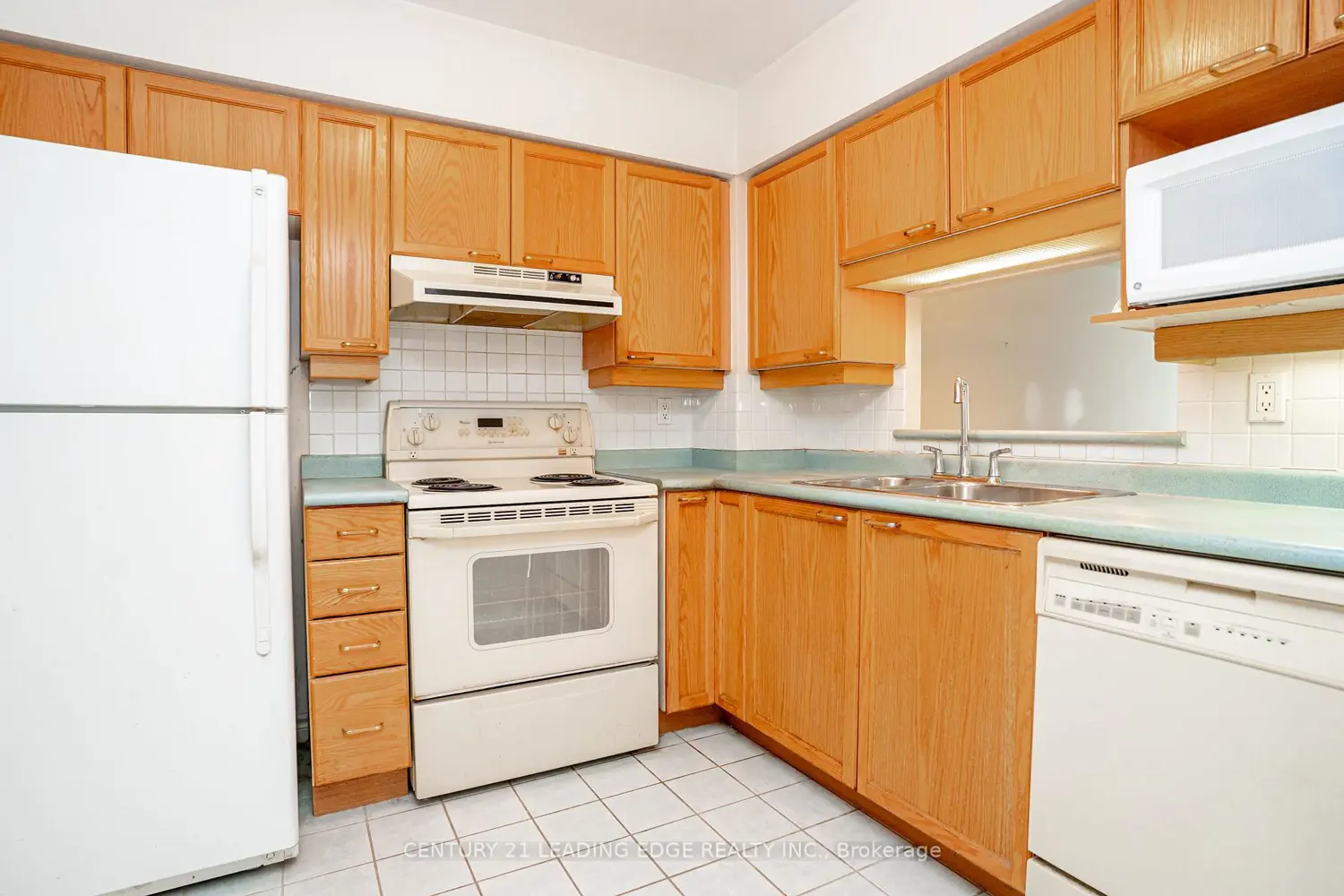 Additional image 12 of 115 Bonis Avenue 210