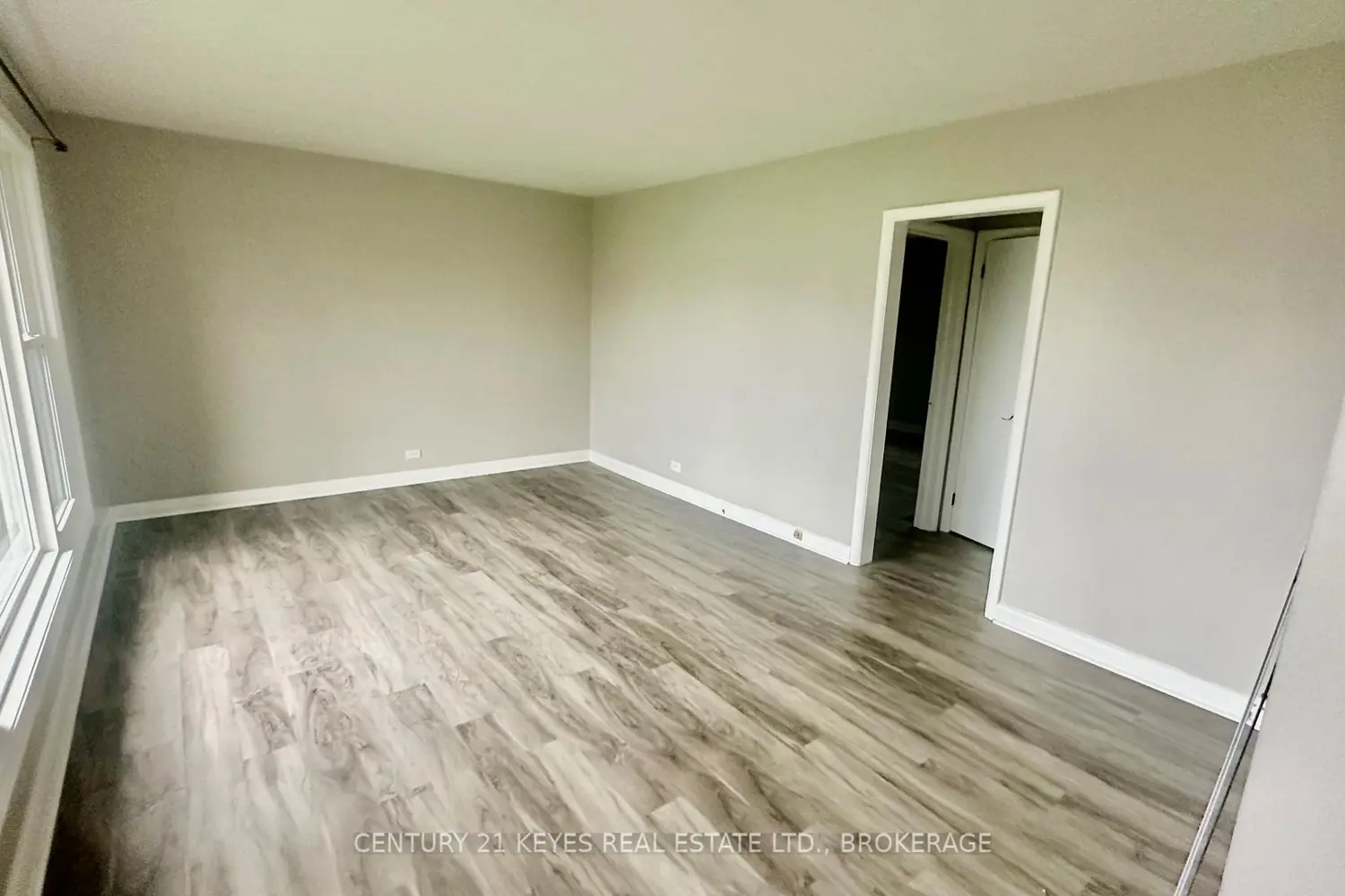 Additional image 9 of 34 Salisbury Avenue