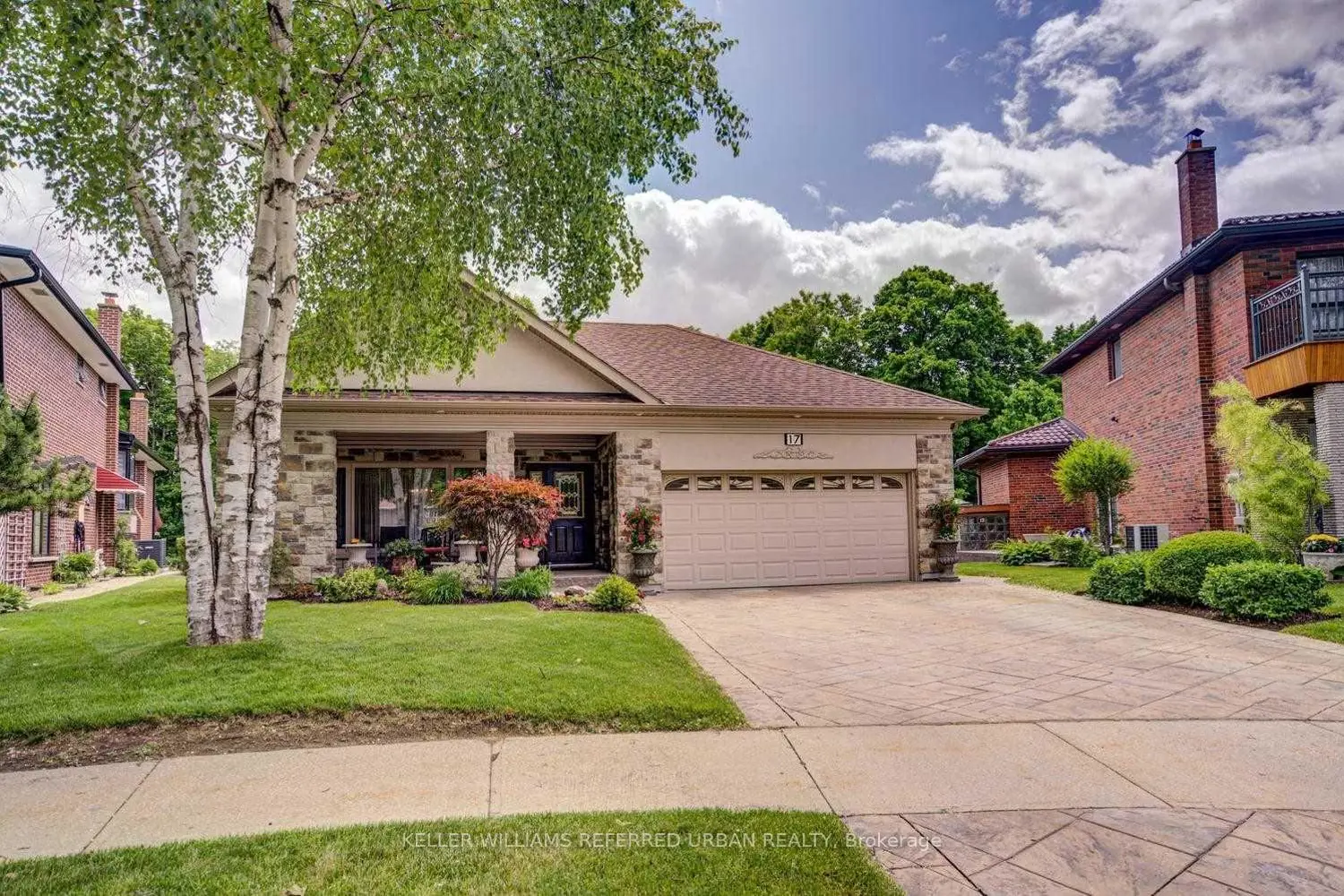 17 Hathor Crescent
