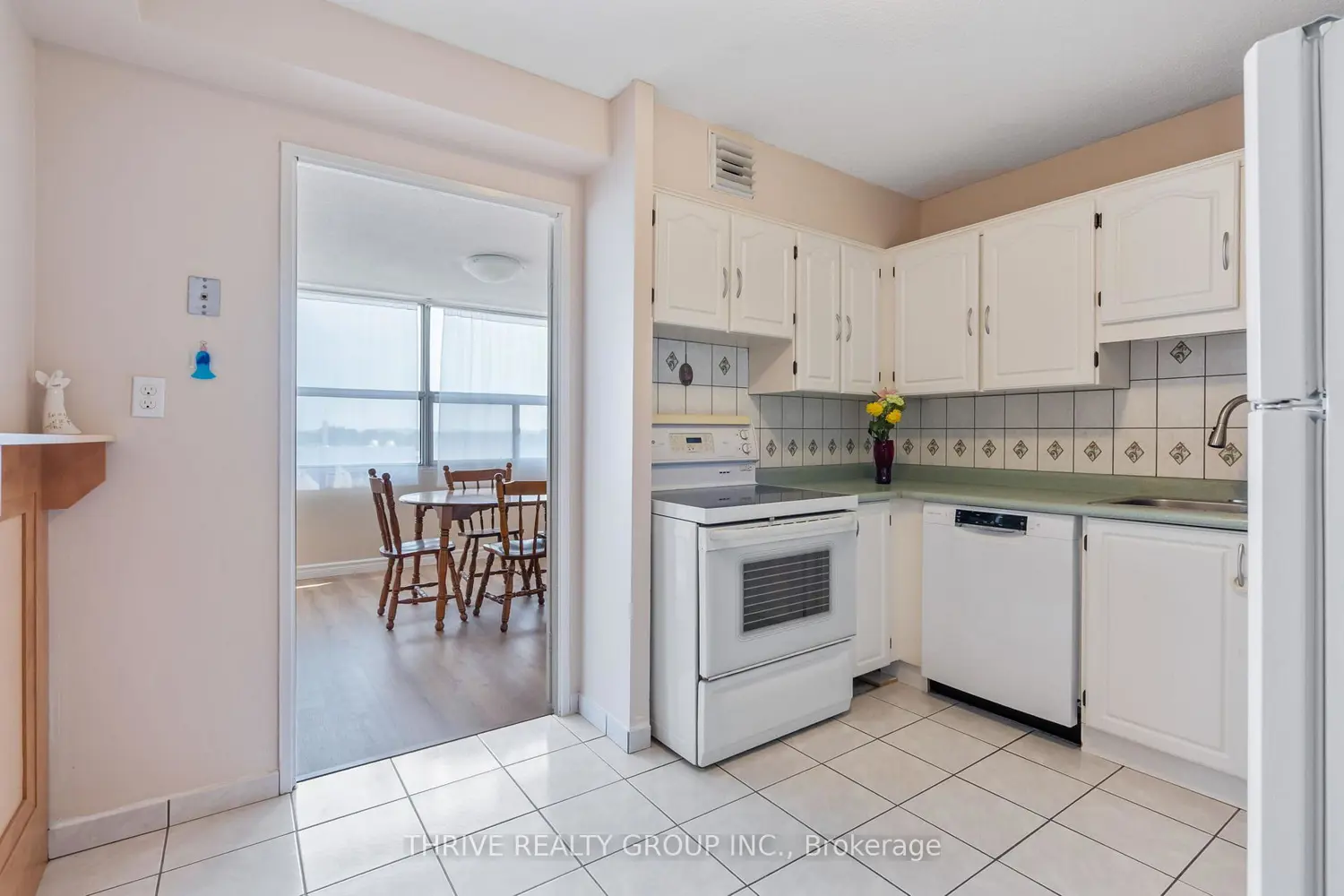 Additional image 8 of 380 King Street 605