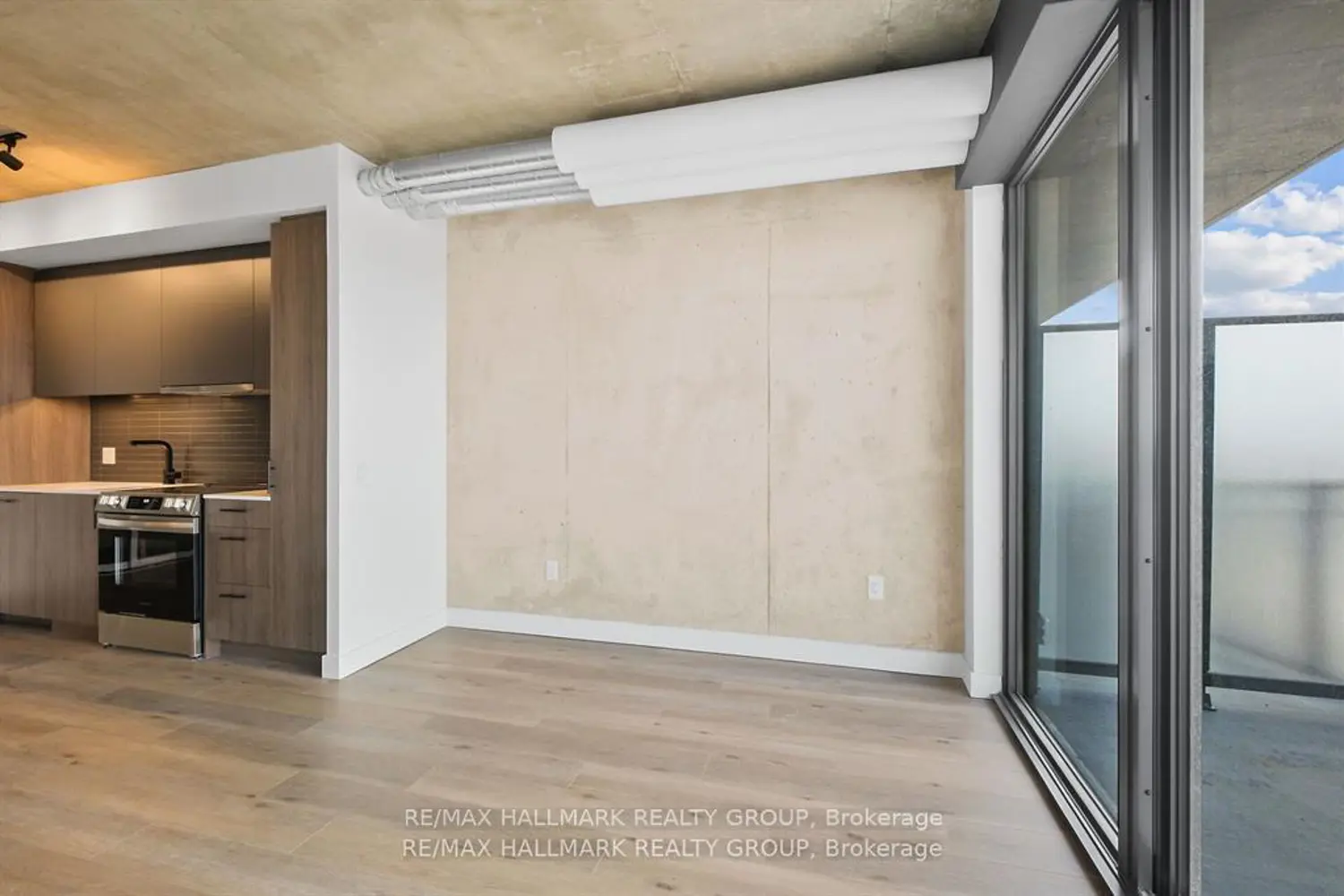 Additional image 11 of 10 James Street 617