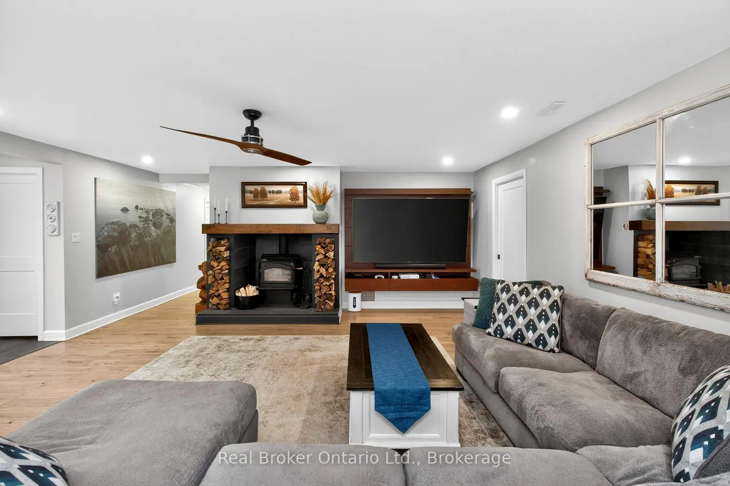 Additional image 3 of 2307 Somers Boulevard