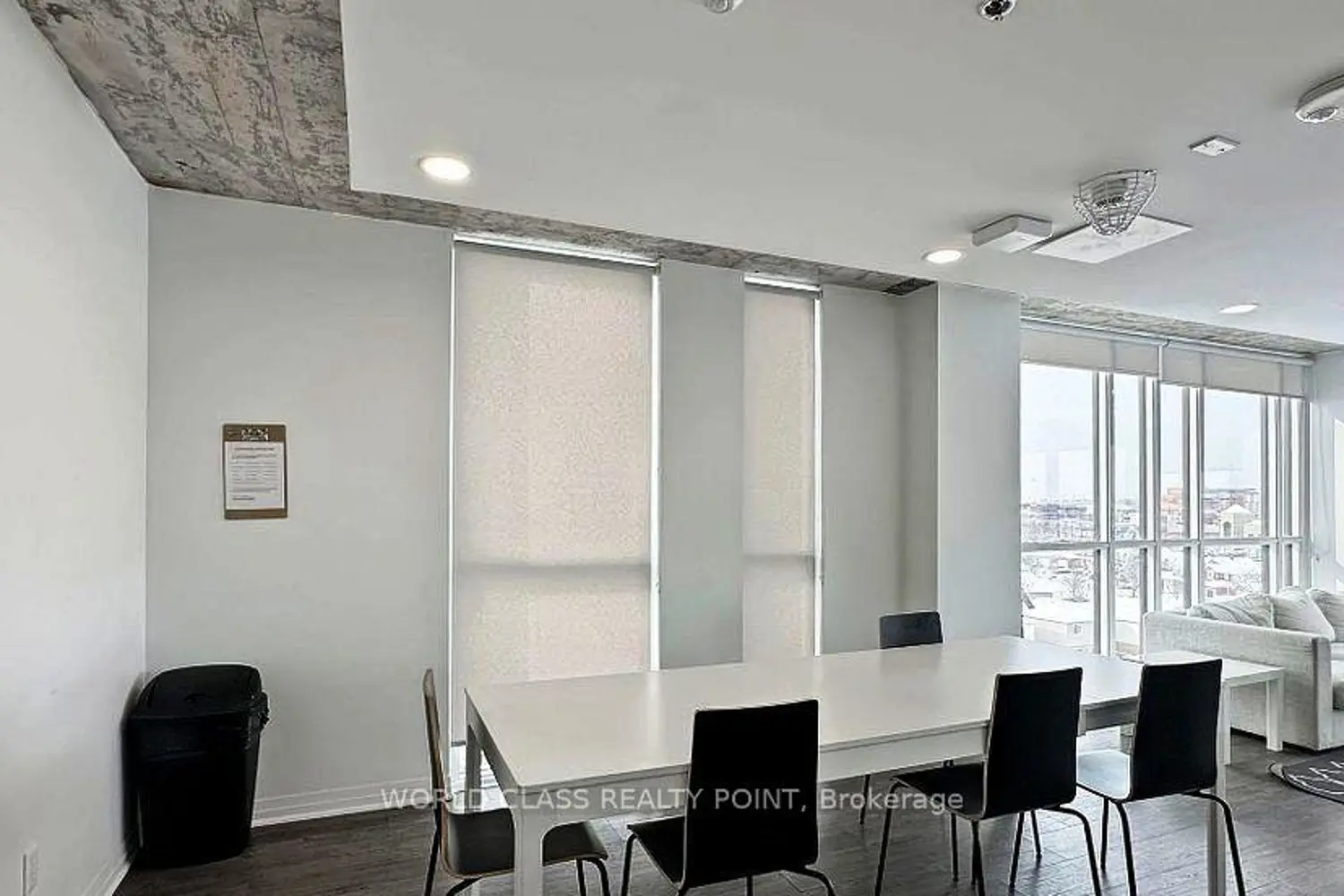Additional image 11 of 1900 Simcoe Street 633